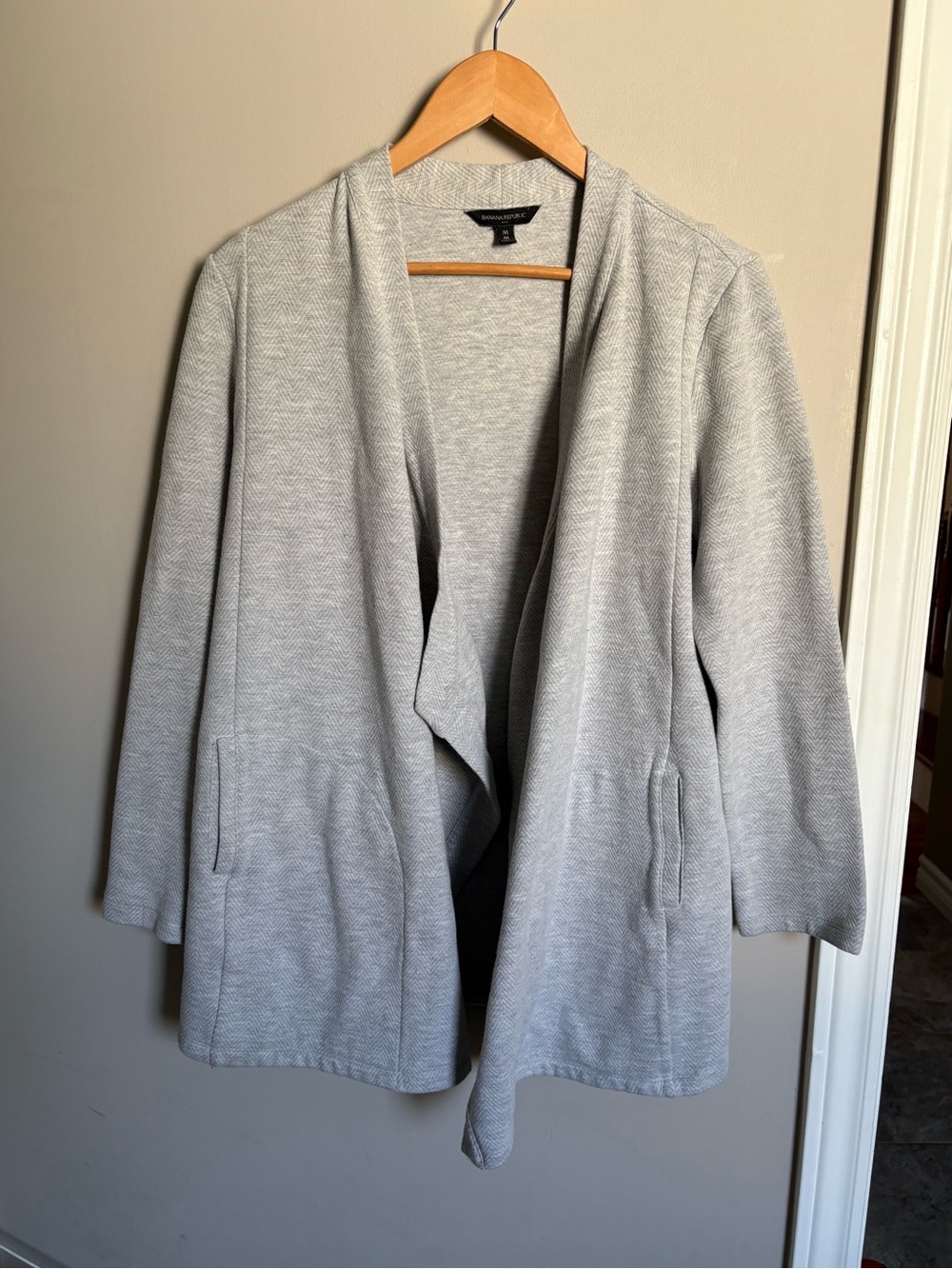 Banana Republic Light Gray Open-Front Knit Cardigan